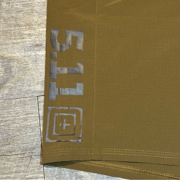 5.11 Tactical Shorts Mens 42 Brown Recon Vandal Flat Front 4 Way Stretch Outdoor - Picture 2 of 9